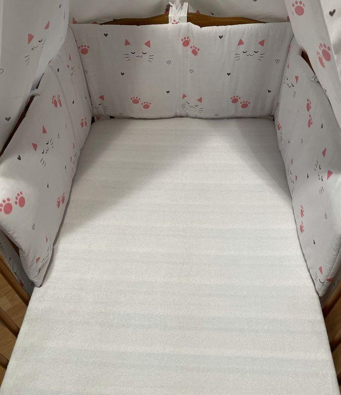 mantinely a nebesa do postýlky Kočky
