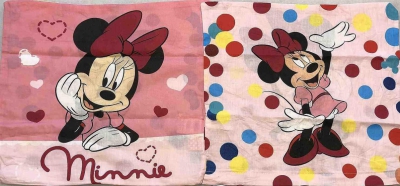 Povlak na polštářek Minnie puntíky 40x40 cm